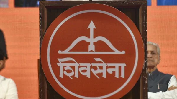 SC allows EC to decide which faction - Uddhav or Eknath - forms ‘real’ Shiv Sena